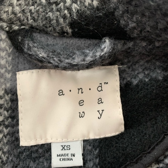 A New Day Cozy Trench - Picture 4 of 6